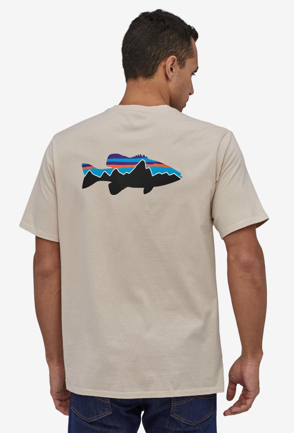 Patagonia Fitz Roy Smallmouth Organic Cotton T-Shirt Pumice Model Back Patagonia Fitz Roy Smallmouth Organic Cotton T-Shirt Pumice Model Back